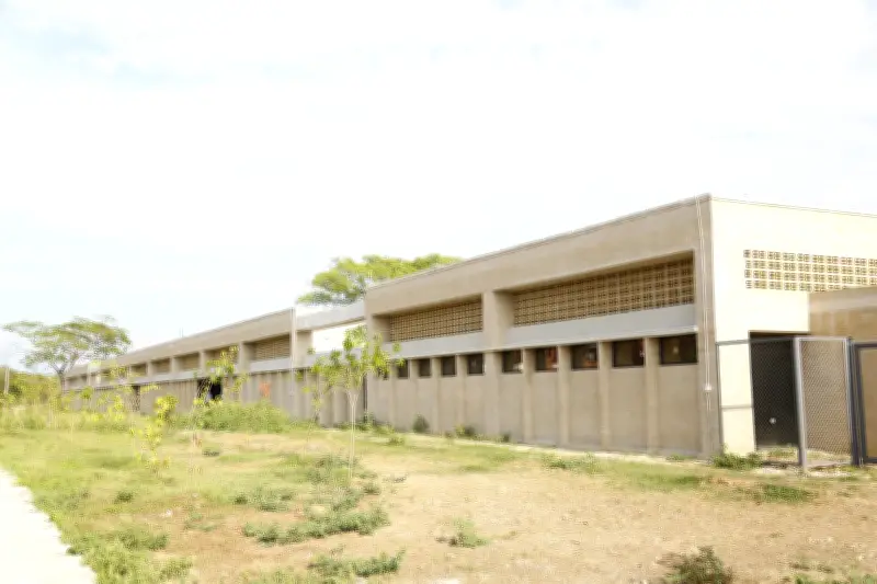 Cartagena inaugura su primer colegio público bilingüe Cecilia Porras en el barrio Bicentenario