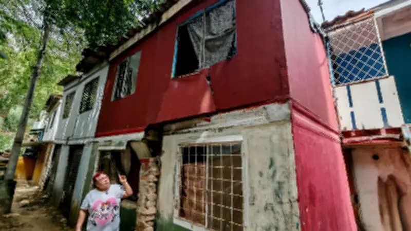 Casa se parte en dos en Bucaramanga: familia vive sobre terreno inestable por décadas