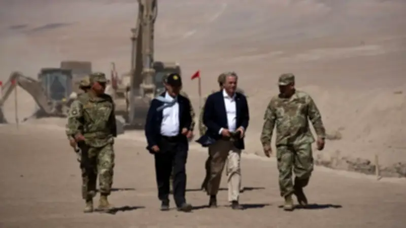 Chile inicia construcción de zanja fronteriza con Perú para control migratorio