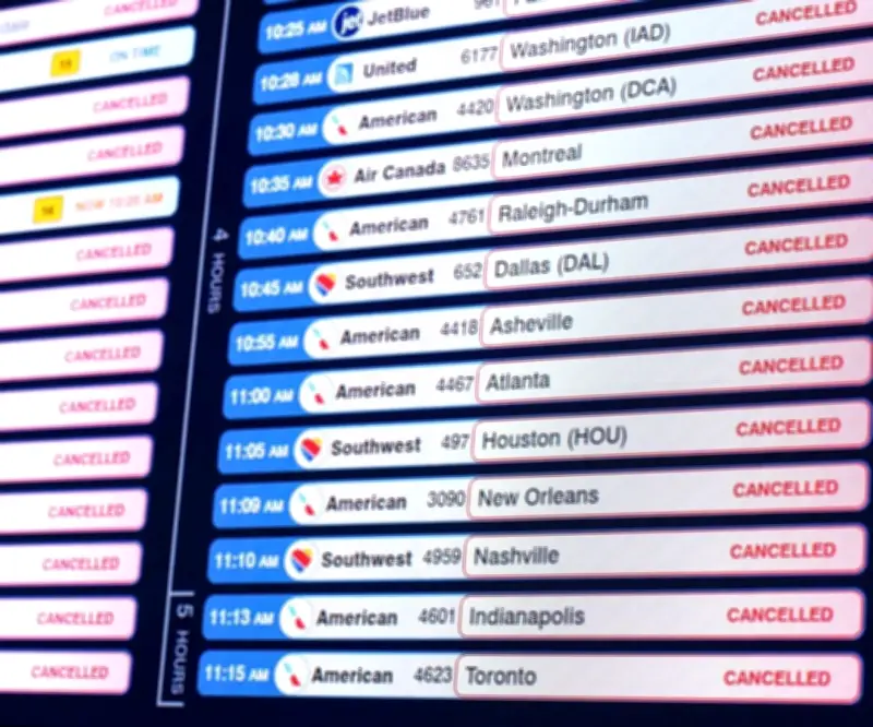 Ciclón 'Bomba' Paraliza Vuelos en EE.UU.: Nueva York y Chicago Entre los Más Afectados