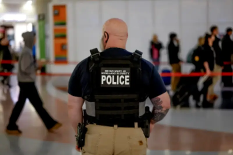 Cierre parcial del gobierno de EE.UU. genera caos en aeropuertos con filas interminables