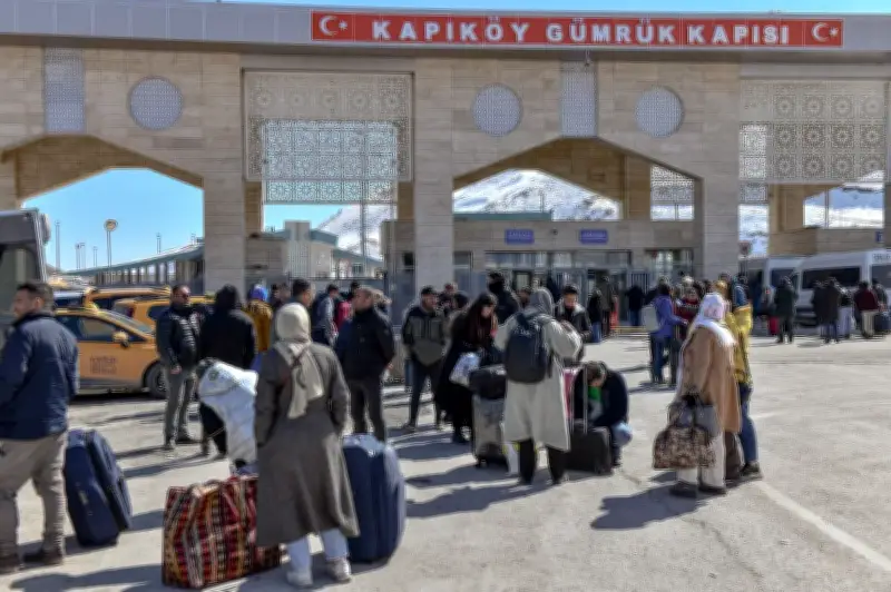 Ciudadanos iraníes cruzan a Turquía en medio de escalada bélica en Oriente Medio