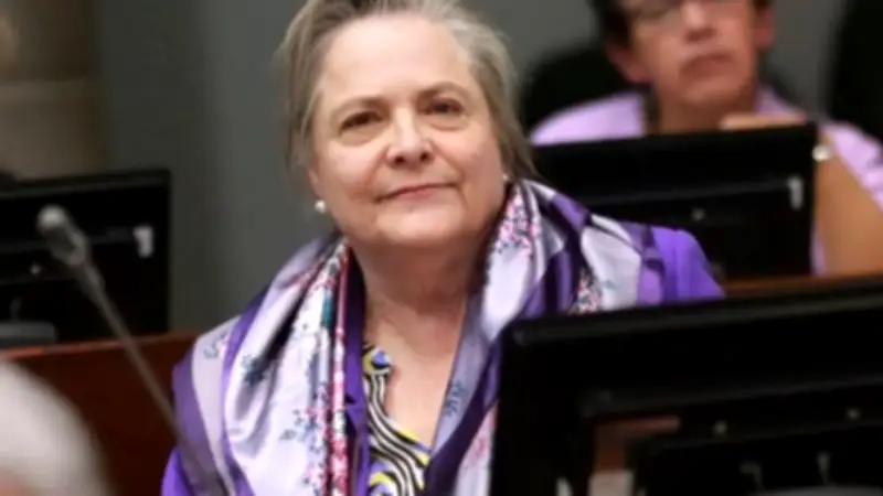 Clara López confirma fórmula con María Consuelo del Río y analiza la izquierda