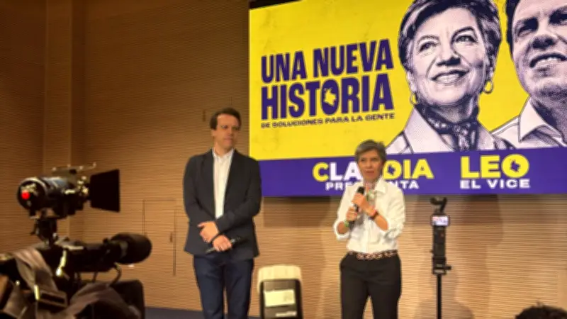Claudia López inscribe candidatura presidencial con Leonardo Huerta como fórmula vicepresidencial