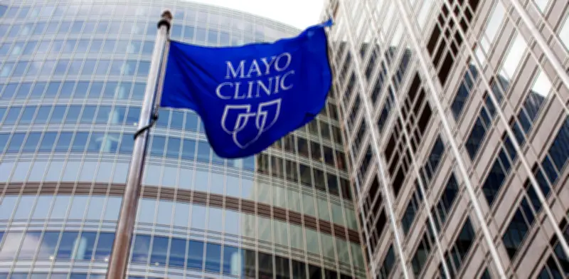 Clínica Mayo y Merck unen fuerzas para desarrollar fármacos con inteligencia artificial