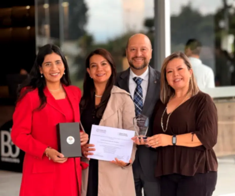 Clínica Universidad de La Sabana recibe Premio al Mérito Empresarial 2026 por atención al usuario