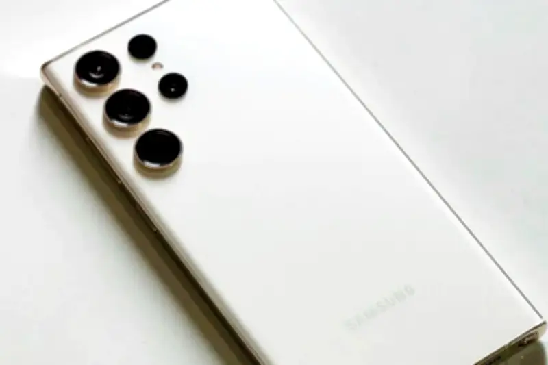 Cómo elegir un smartphone de gama alta en Colombia: más allá del precio y la novedad