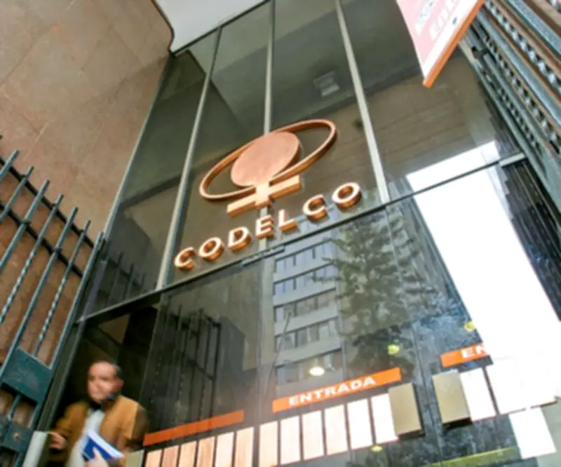 Codelco registra salto productivo en diciembre pero expertos cuestionan sostenibilidad a largo plazo