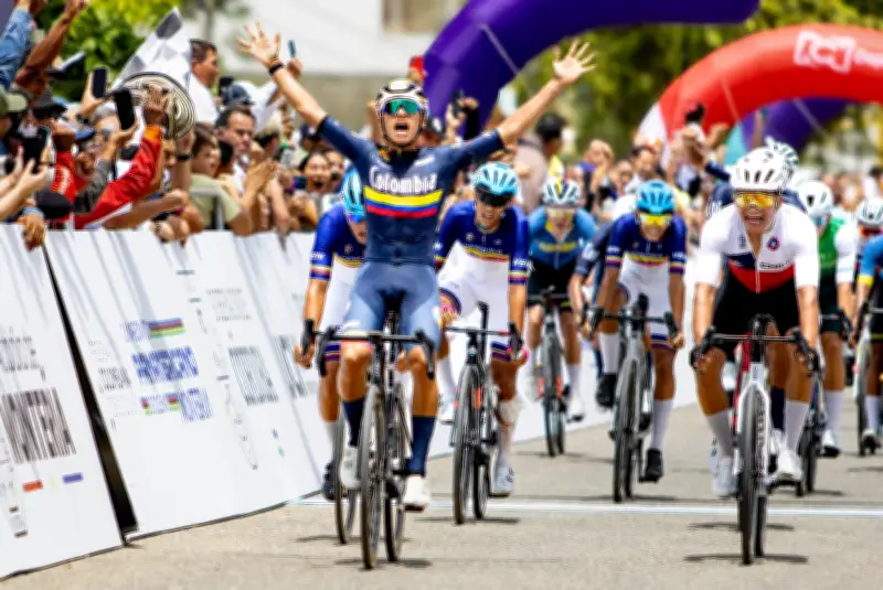 Colombia brilla en Panamericano de Ciclismo: doble oro juvenil y récord histórico de Walter Vargas