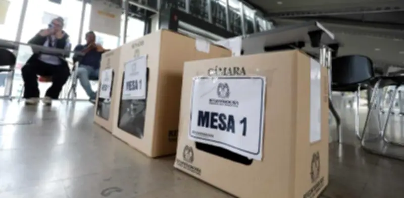 Colombia elige nuevo Congreso y consultas interpartidistas en histórica jornada electoral