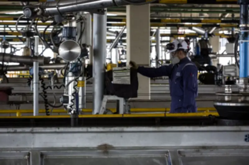 Colombia importa gas natural para hogares y comercios ante crisis de suministro local