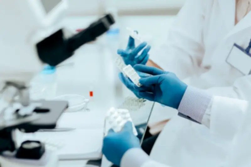 Colombia inicia producción nacional de medicamentos biotecnológicos contra el cáncer