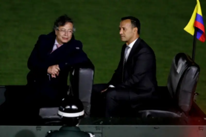 Colombia investiga bomba en frontera con Ecuador tras denuncia de Petro