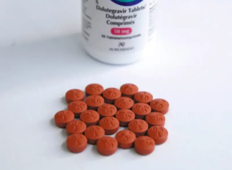 Colombia retrocede 40 años en acceso a medicamentos para VIH según organizaciones