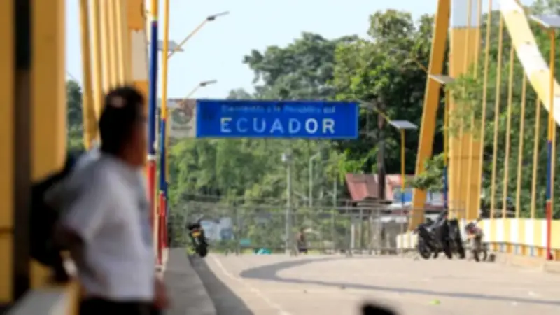Colombia y Ecuador acuerdan reforzar seguridad fronteriza y resolver guerra comercial