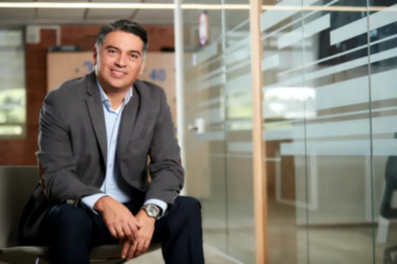 Compensar impulsa bienestar financiero con créditos inclusivos y billetera móvil