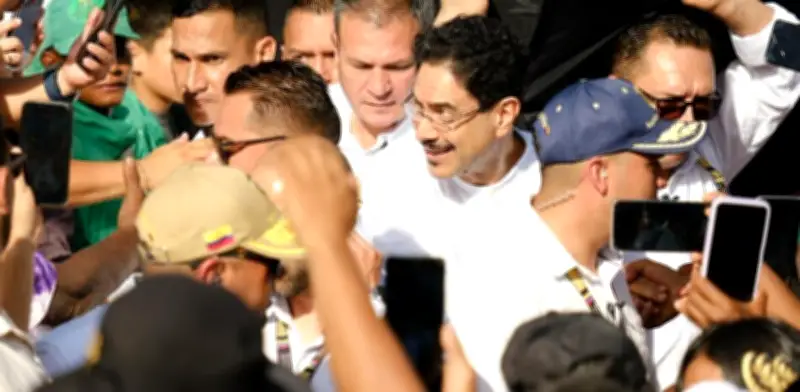 Comunes respalda a Iván Cepeda: Análisis del impacto en la campaña presidencial