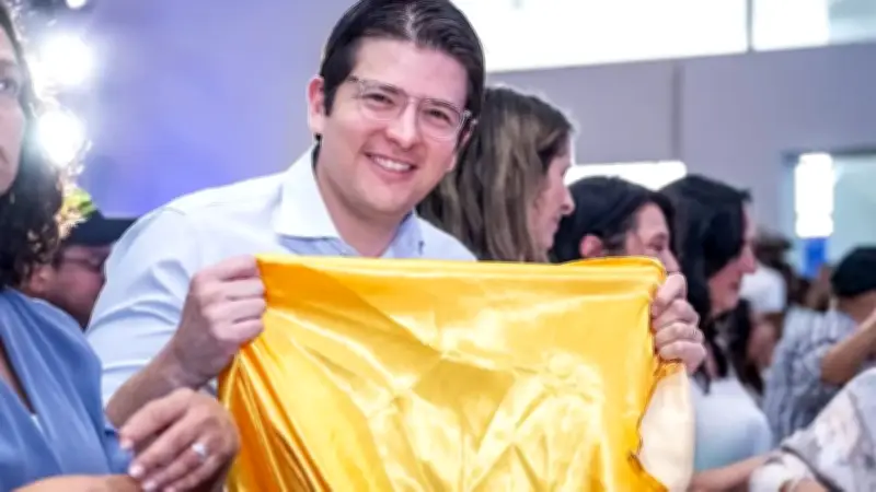 Concejo de Bogotá aprueba homenaje integral a Miguel Uribe Turbay con avenida y monumentos