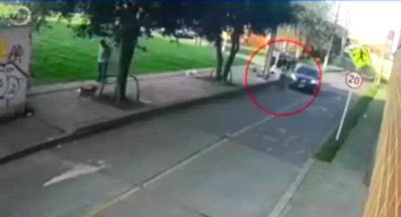 Conductor arrolla a ciclista en Fontibón y huye: víctima grave y agresor en libertad