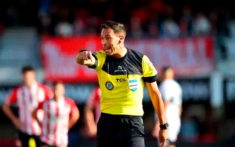 Conmebol designa árbitro argentino Facundo Tello para duelo América de Cali vs Atlético Bucaramanga