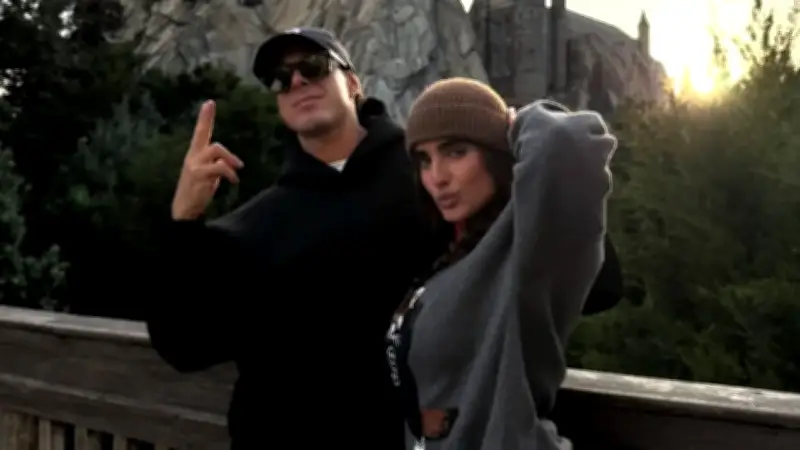 Conmovedor reencuentro de Isabella Ladera y Hugo García tras la pérdida de su abuela