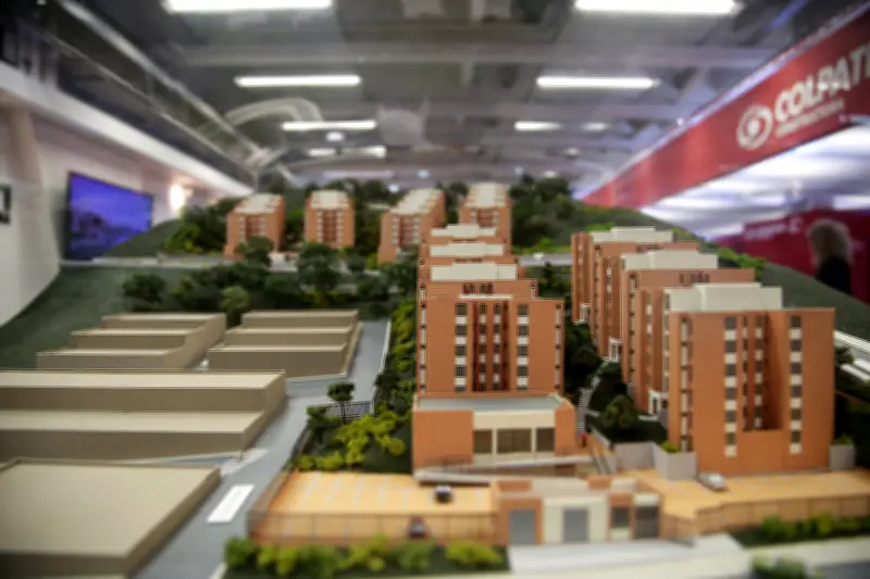 Contraloría advierte vacíos en decreto que fija precios de vivienda VIS en pesos