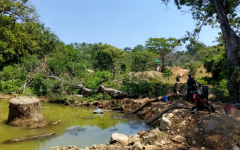 Corpamag desmantela enorme campamento de minería ilegal que arrasó cinco hectáreas en Sierra Nevada