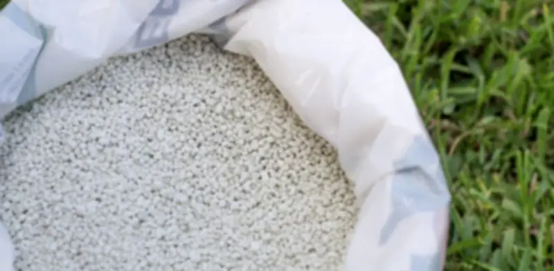 Crisis en el estrecho de Ormuz amenaza el suministro global de fertilizantes y la seguridad alimentaria