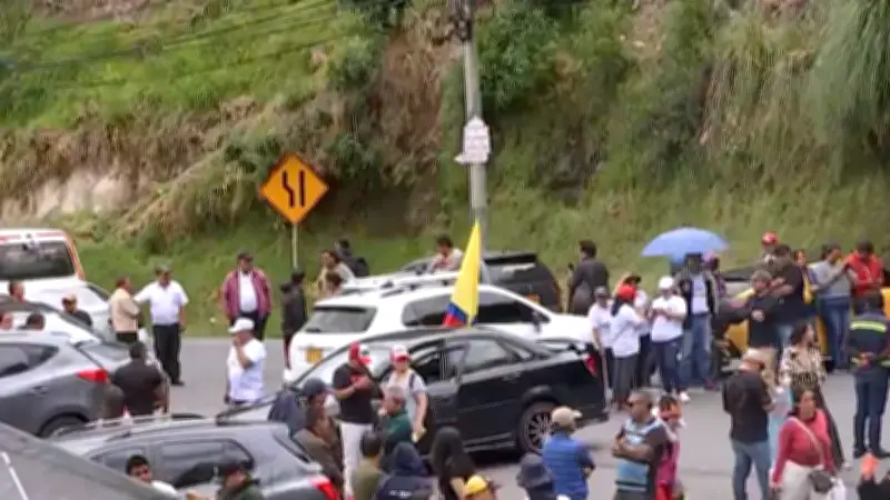 Crisis fronteriza: aranceles entre Colombia y Ecuador asfixian el comercio en Rumichaca