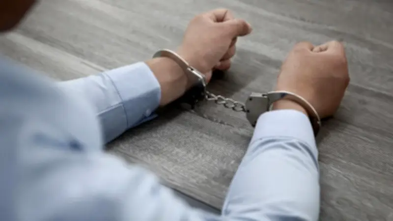 Cuatro hombres condenados a prisión por violación grupal de adolescente en Brasil