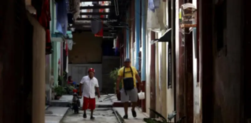 Cuba enfrenta su sexto apagón nacional: crisis energética agrava paralización económica