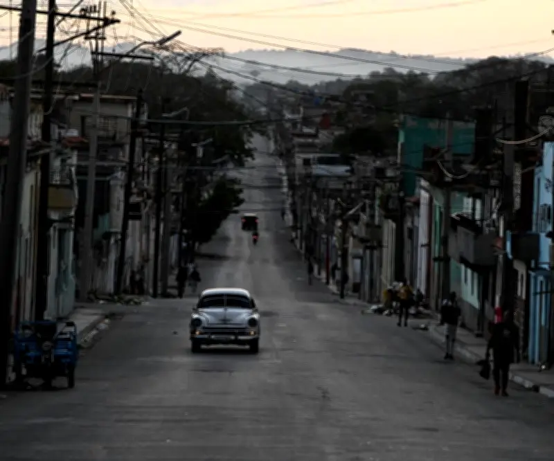 Cuba restablece electricidad en La Habana tras segundo colapso nacional de la red en una semana