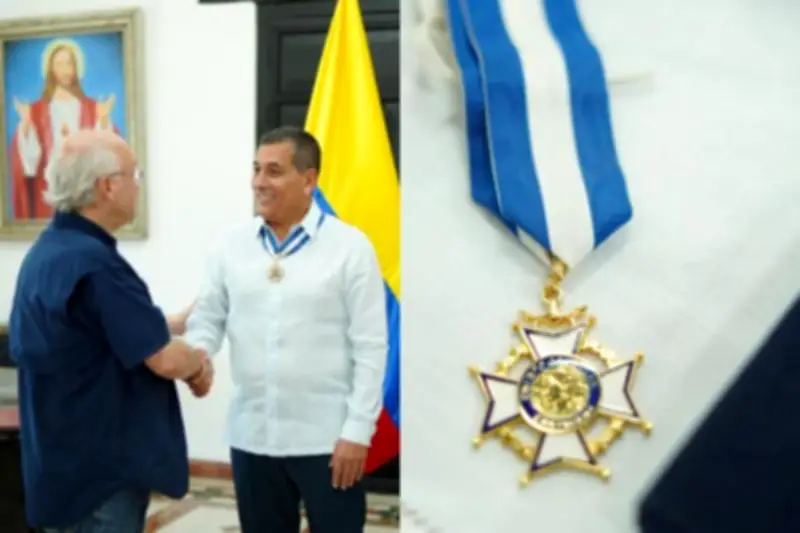 Cuerpo Consular de Cartagena otorga máxima distinción al alcalde Dumek Turbay Paz