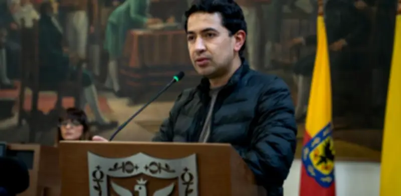 Daniel Briceño: De denuncias en redes al congresista más votado del país