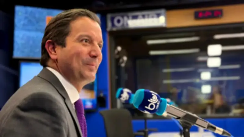 David Luna denuncia presuntas irregularidades en entrega de tarjetón de consultas en el exterior