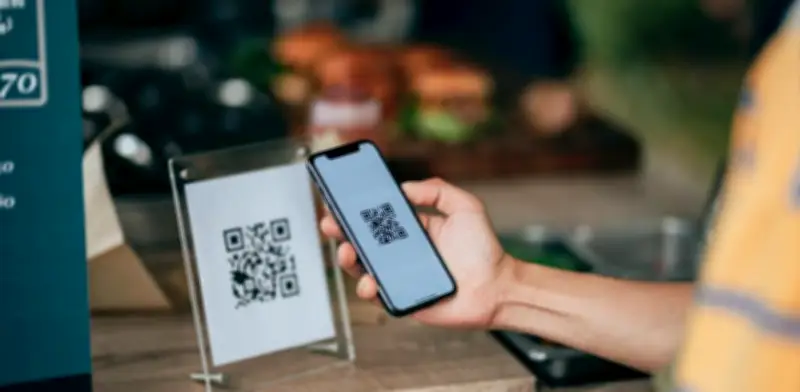 Davivienda se convierte en el primer banco colombiano en habilitar pagos con Bre-B en todos los datáfonos