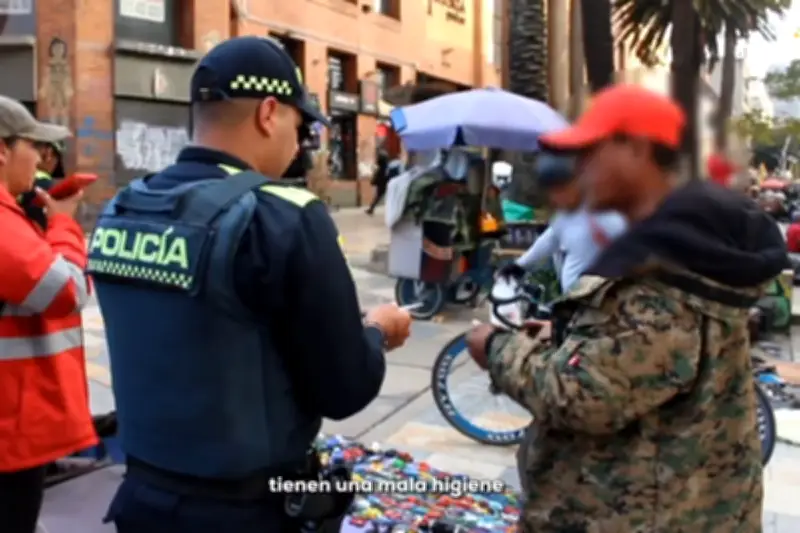 Decomisan instrumentos quirúrgicos vendidos en vía pública de Bogotá: grave riesgo sanitario