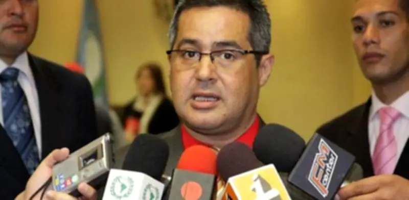 Delcy Rodríguez destituye al hermano de Cilia Flores del Saime en reestructuración venezolana