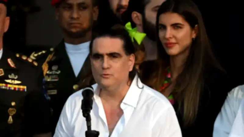 Delcy Rodríguez excluye a Camila Fabri, esposa de Alex Saab, del gobierno venezolano