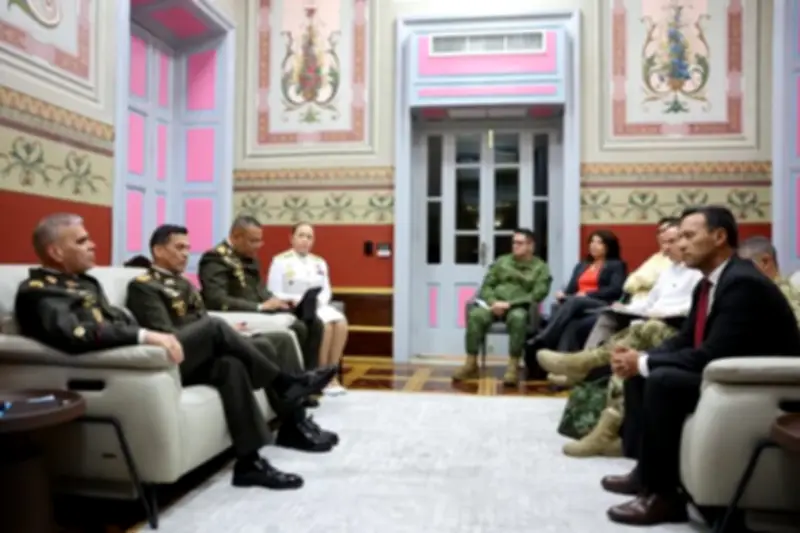 Delegaciones de Colombia y Venezuela avanzan en acuerdos de seguridad y energía en Caracas