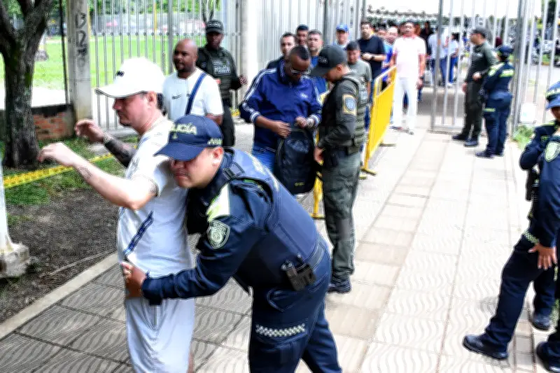 Denuncian obstrucción a periodistas por parte de Policía y Registraduría durante elecciones