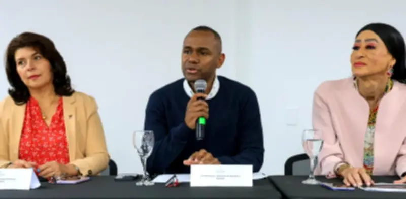 Denuncian presunto acoso sexual en Ministerio de Igualdad que involucraría a viceministro Axcan Duque