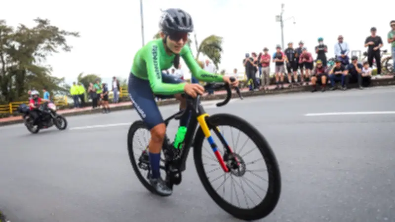 Deportistas Santandereanas Brillan en el Día Internacional de la Mujer con Logros Históricos