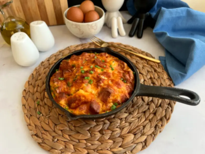 Descubre la historia y receta de las tostadas francesas saladas, un clásico reinventado