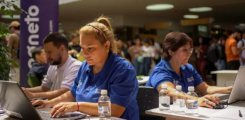 Desempleo en Colombia cae a 9,2% en febrero de 2026, rompiendo la barrera de dos dígitos