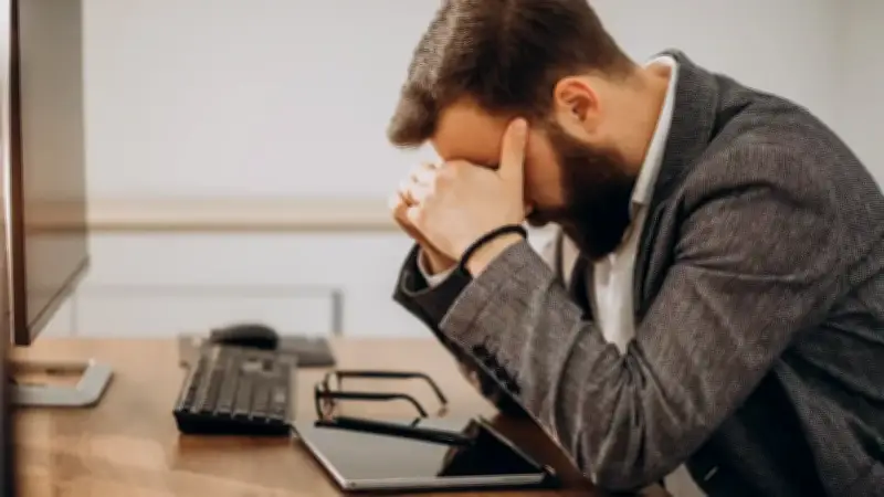 Despido con justa causa en Colombia: 10 faltas laborales que pueden costar su empleo sin indemnización