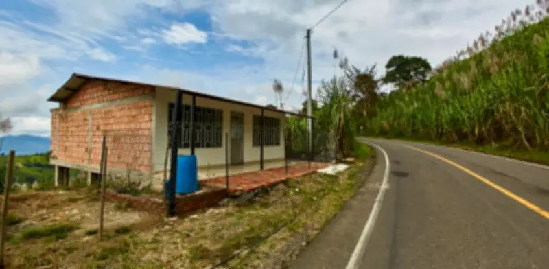 Déficit habitacional rural en Colombia: 60% de hogares afectados y programas de mejora
