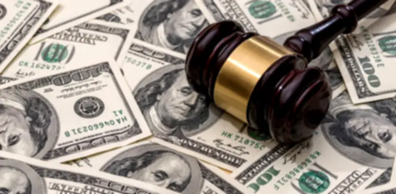 DIAN anuncia subasta virtual de bienes decomisados: joyas, carros y maquinaria a precios de remate