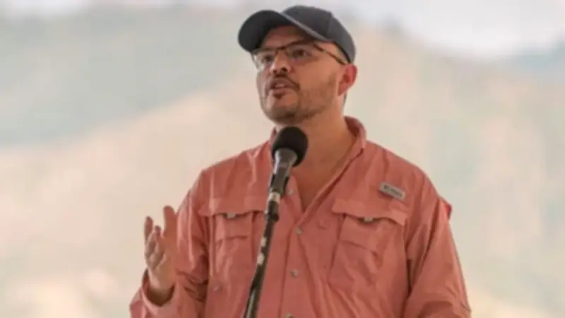 Director de ANT responde críticas por decreto de tierras: 'No vamos a llegar a tierras que no quieran vender'