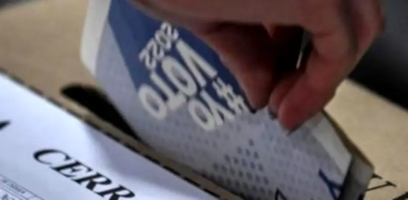 Disidencias de las FARC atacan con dron puesto de votación en Meta y retrasan preconteo electoral